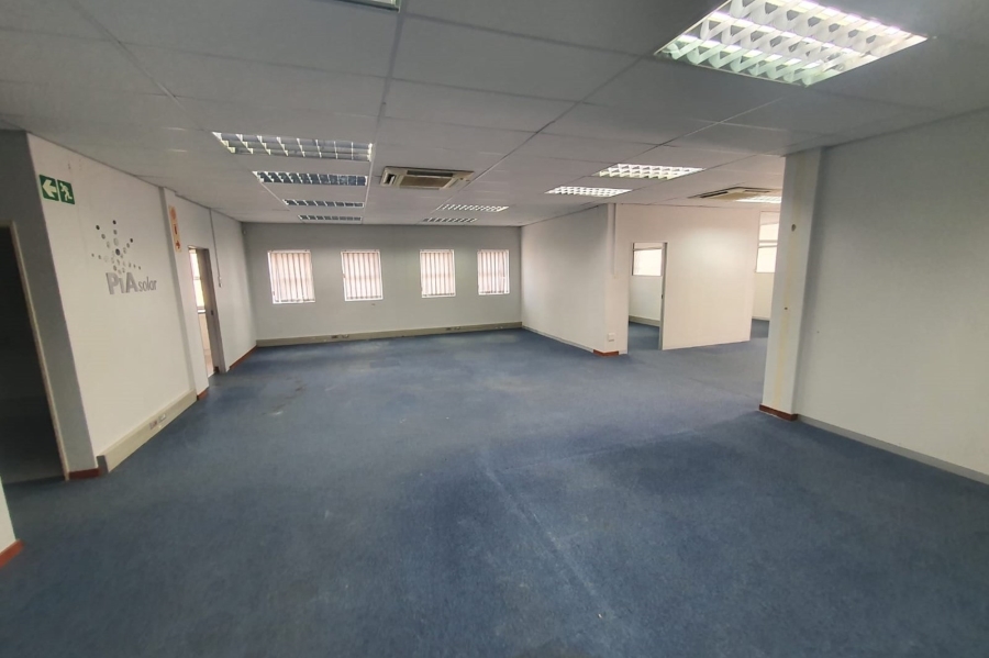 To Let commercial Property for Rent in Walmer Eastern Cape